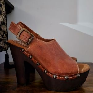 SBICCA Vintage collection womens leather platforms size 7